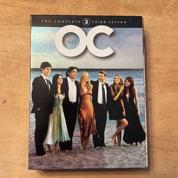 The OC Complete Boxsets on DVD seasons 1-4, tv show 2000s - Picture 5 of 6